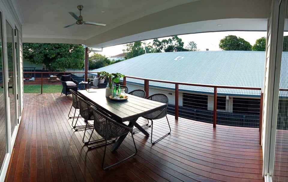 Sitting space on upper portion